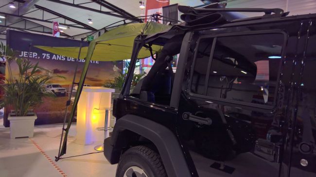 Mange debout, Parc expo de Rouen